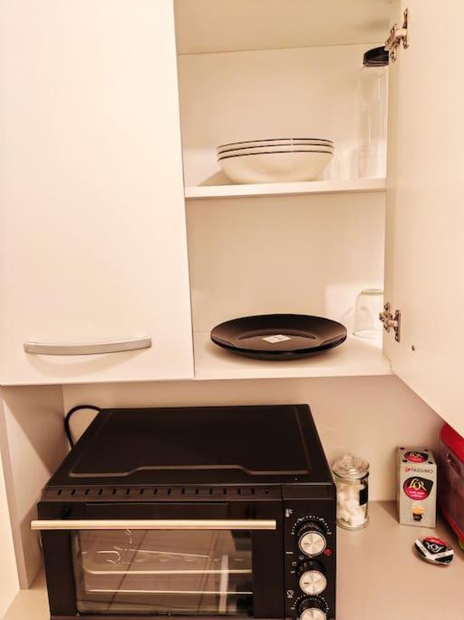 Appartement F1 Equipe Avec Ascenseur, Parking Et Pres Des Transports à Argenteuil Extérieur photo