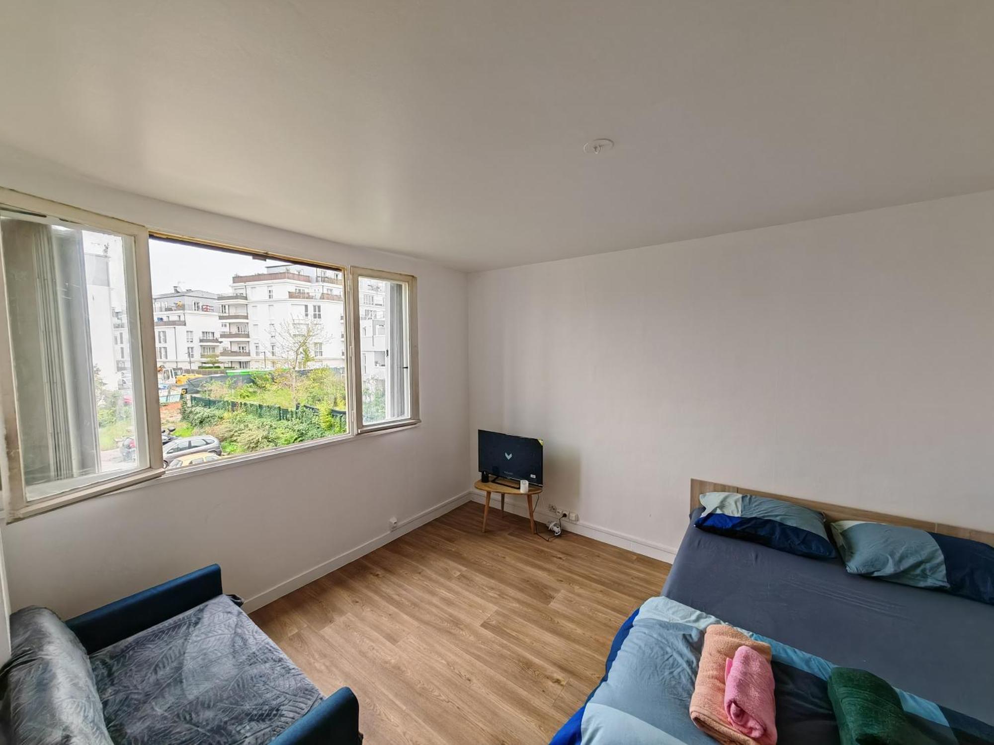 Appartement F1 Equipe Avec Ascenseur, Parking Et Pres Des Transports à Argenteuil Extérieur photo