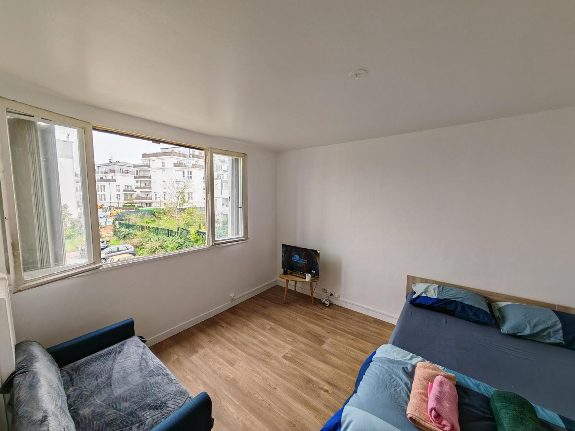 Appartement F1 Equipe Avec Ascenseur, Parking Et Pres Des Transports à Argenteuil Extérieur photo