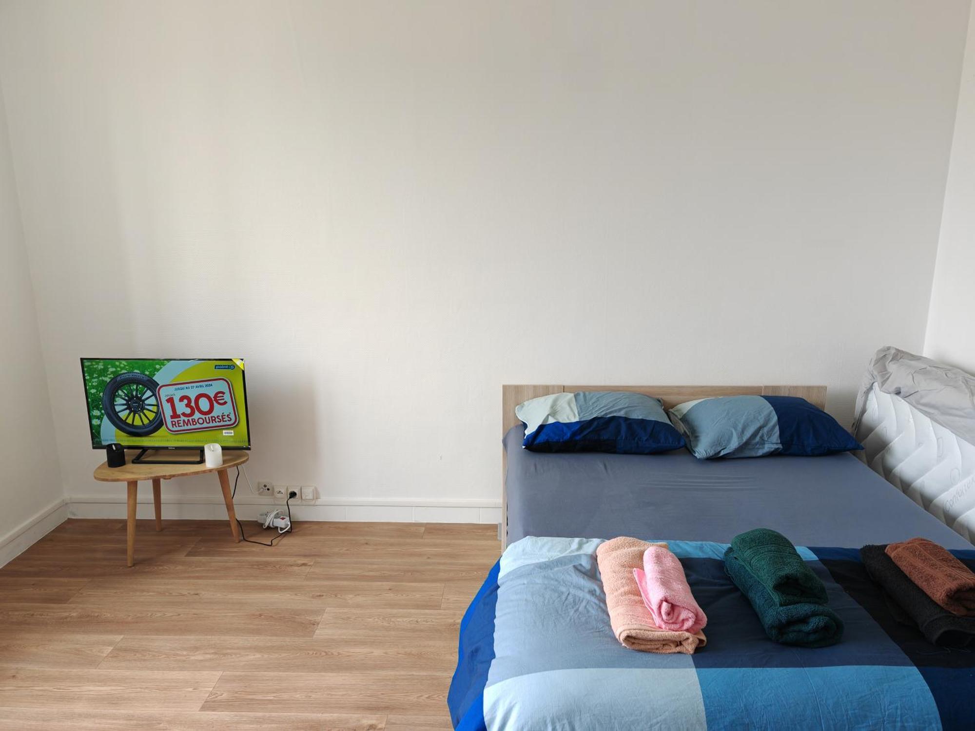 Appartement F1 Equipe Avec Ascenseur, Parking Et Pres Des Transports à Argenteuil Extérieur photo