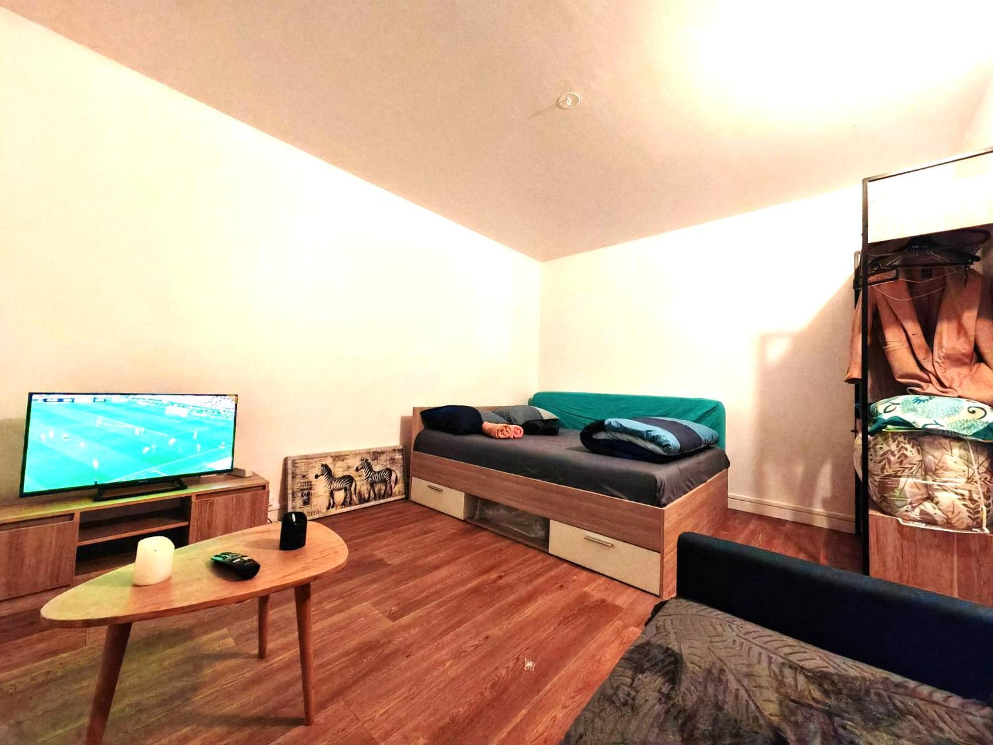 Appartement F1 Equipe Avec Ascenseur, Parking Et Pres Des Transports à Argenteuil Extérieur photo